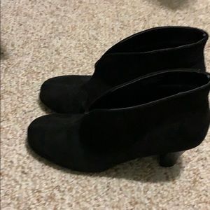 Black suede heels